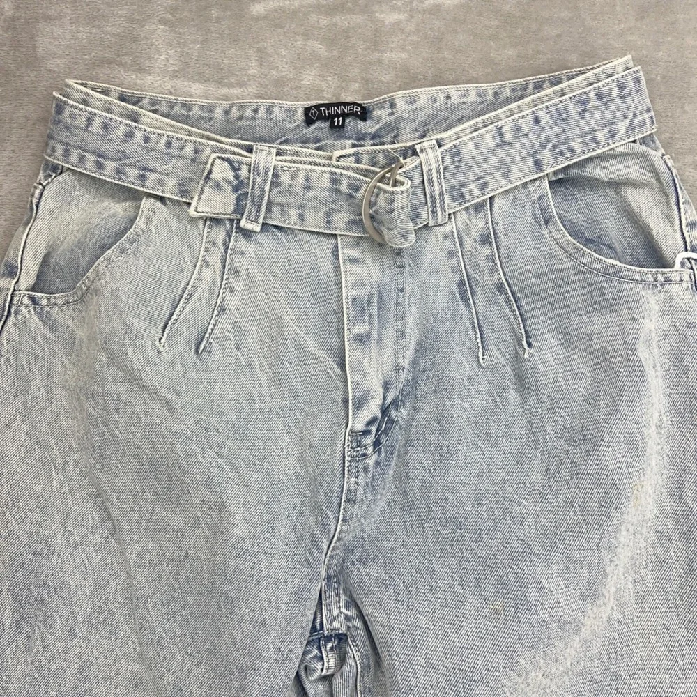 Thinner Light‎ Wash Acid Denim High Waisted Pleated Mom Jeans with Belt Size 11